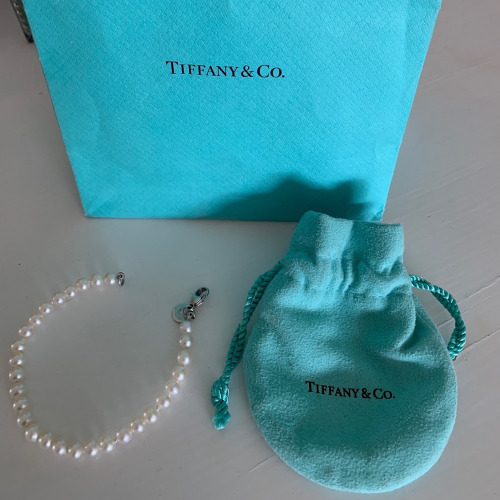 Tiffany & Co pearl bracelet